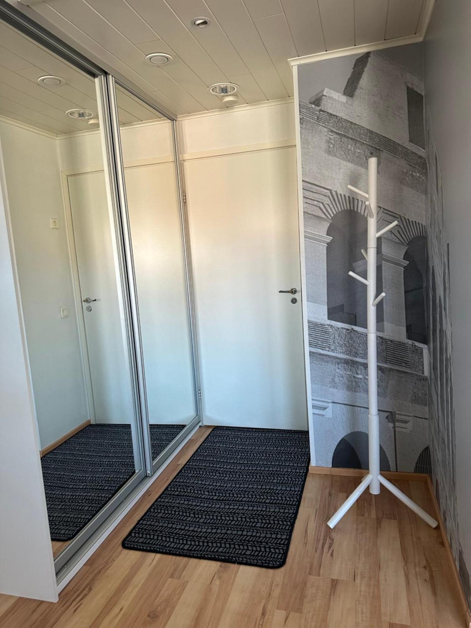 Spacious And Stylish Penthouse In Downtown روفانييمي المظهر الخارجي الصورة